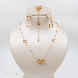 سرویس طلا کارتیه مدل لاو کد S03