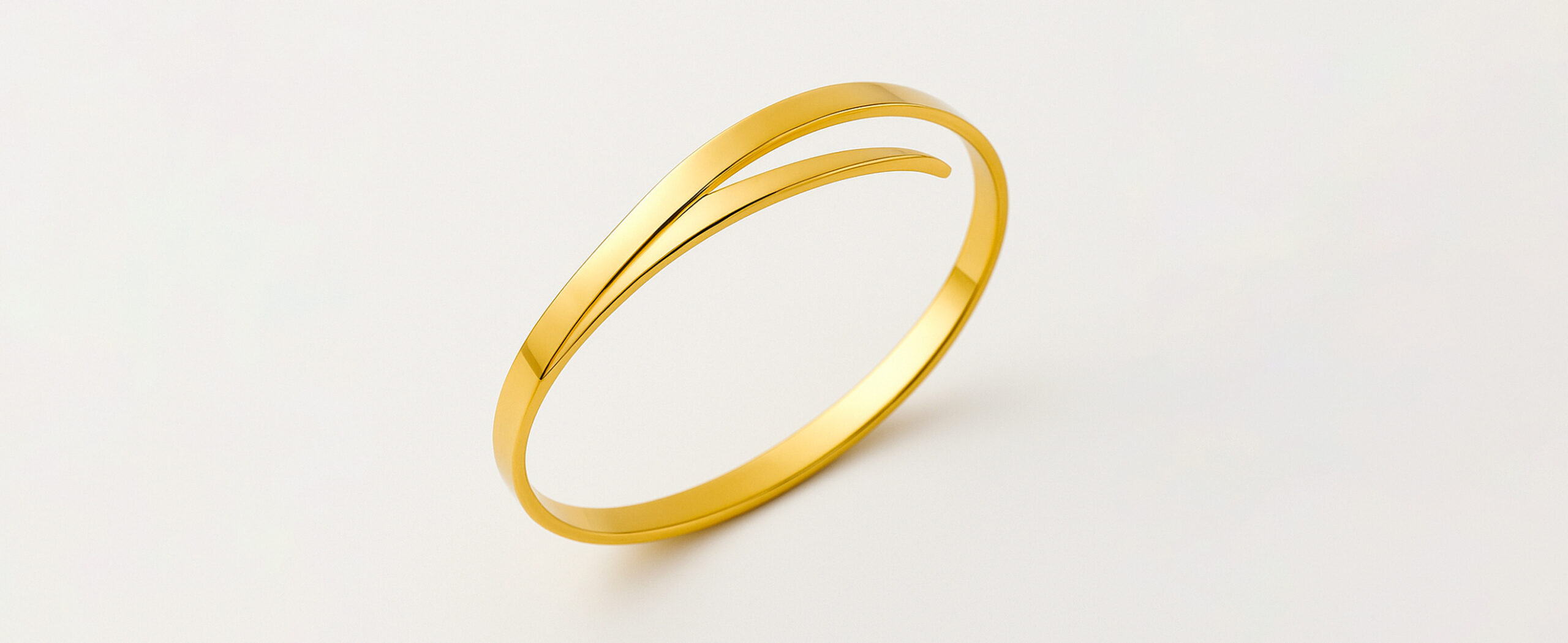 النگو طلا مدرن در ترندهای طلا و جواهر ۲۰۲۵